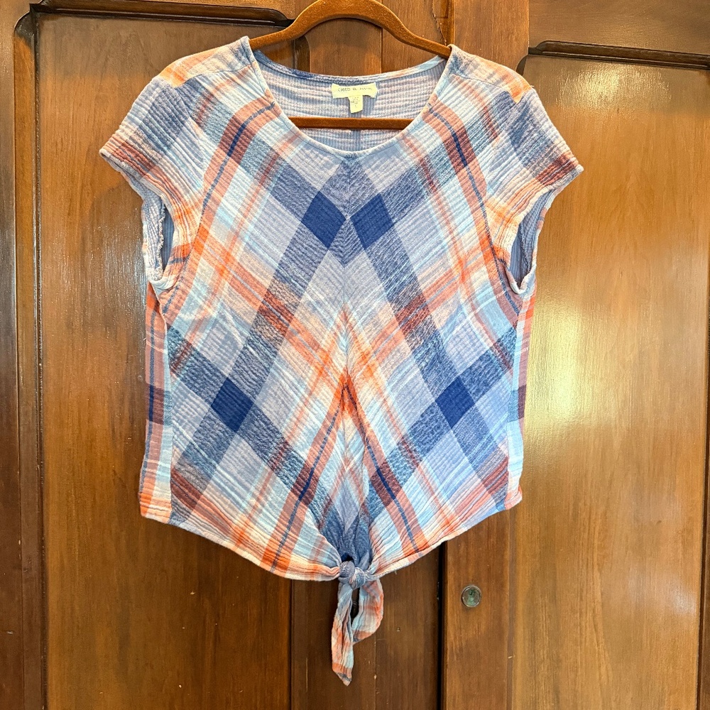 Cloth and Stone tie front top